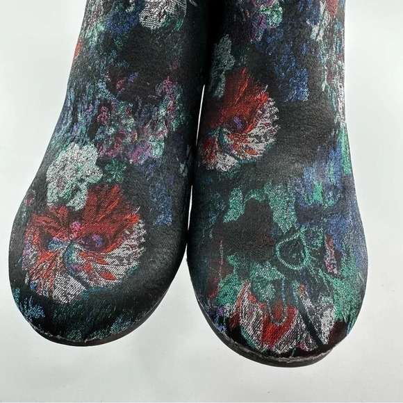 Zigisoho Nydia ankle bootie size 7 multicolored metallic floral brocade boot - Picture 9 of 14